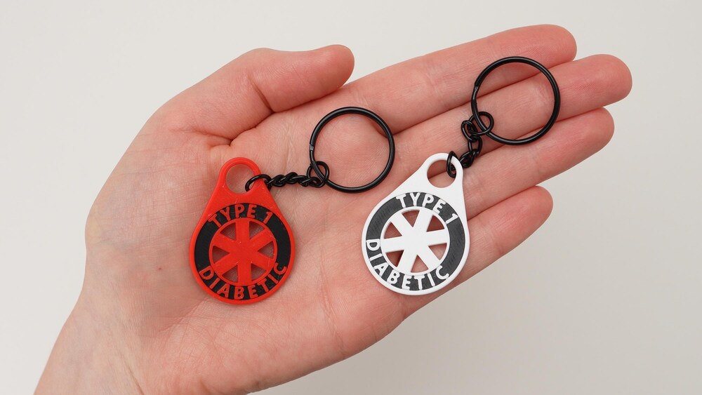 Type 1 diabetic medical alert keychain tag